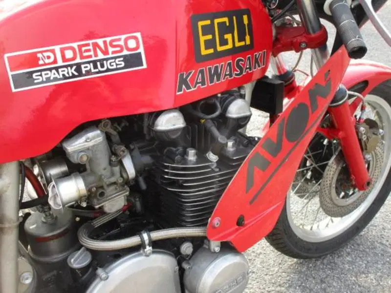 Kawasaki Z 900 (2017 - 18) (4)