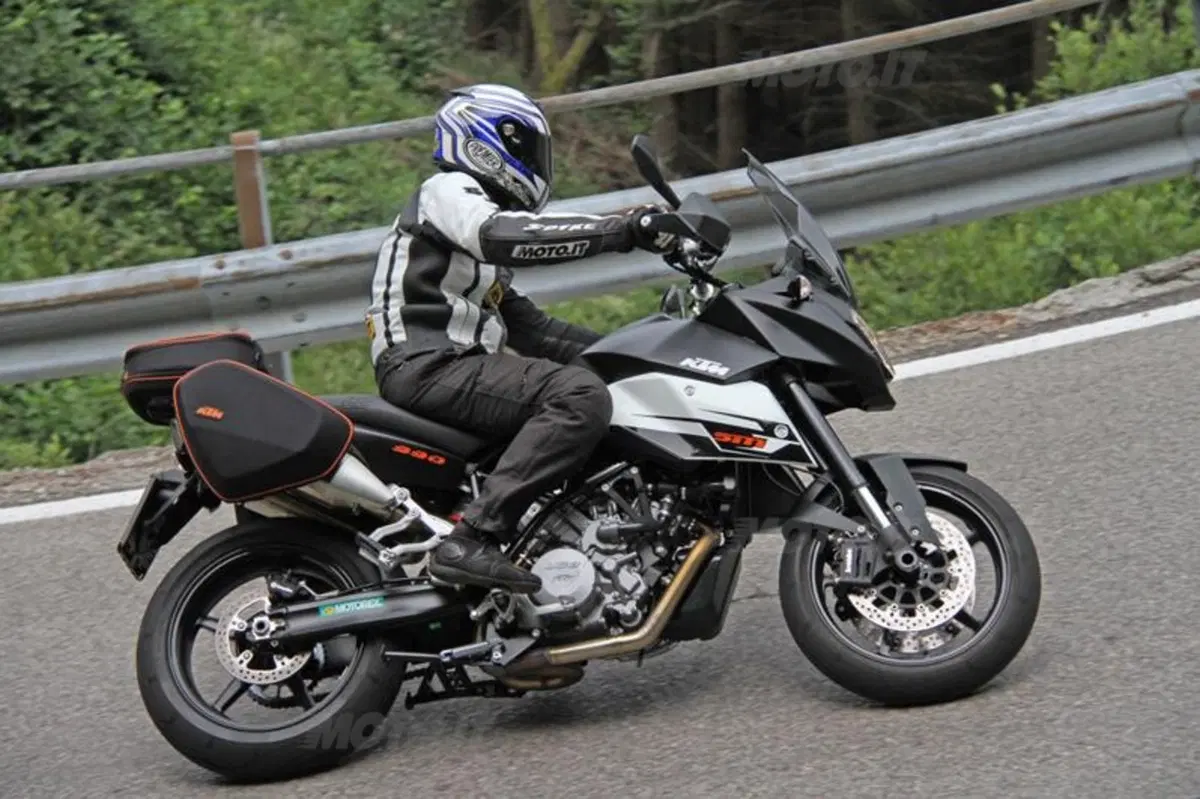 KTM 990 SMT  (5)