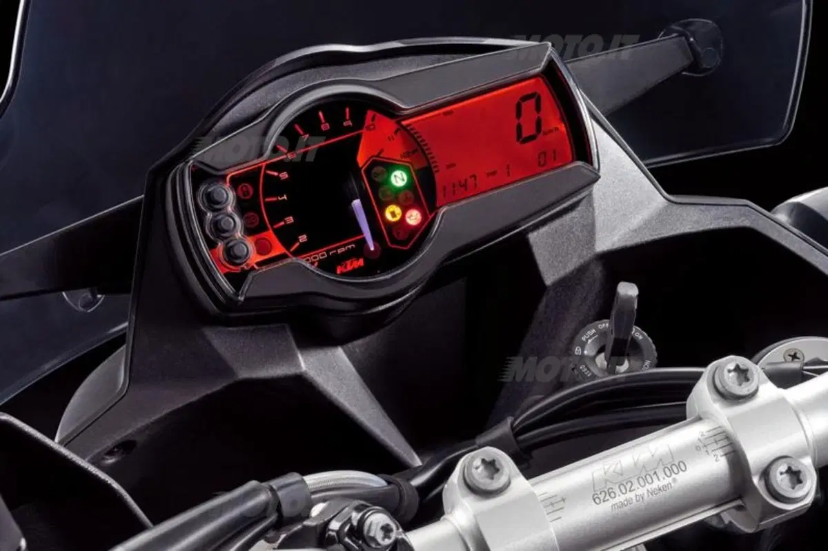 KTM 990 SMT  (15)
