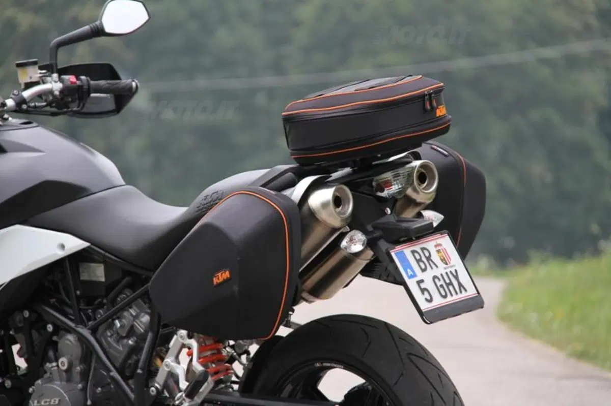 KTM 990 SMT  (16)