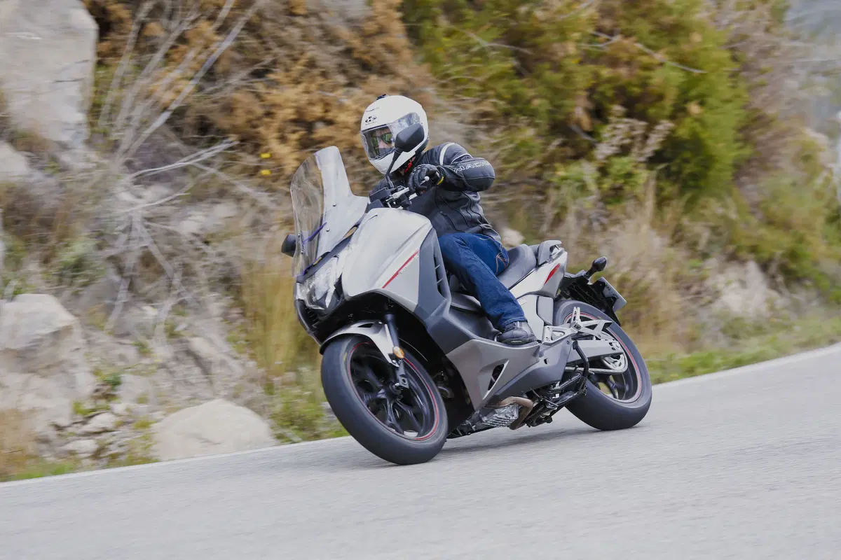 Honda Integra 750 DCT (6)