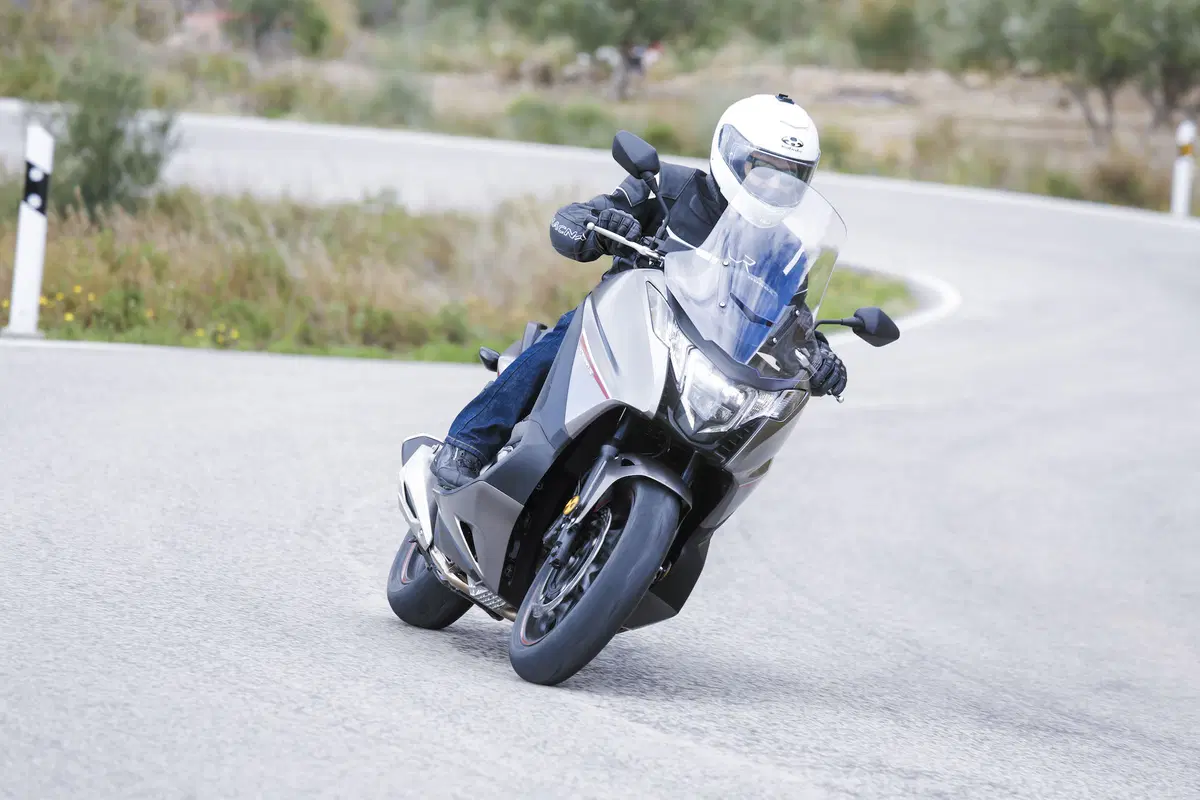 Honda Integra 750 DCT (4)