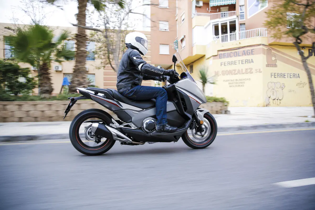 Honda Integra 750 DCT (7)