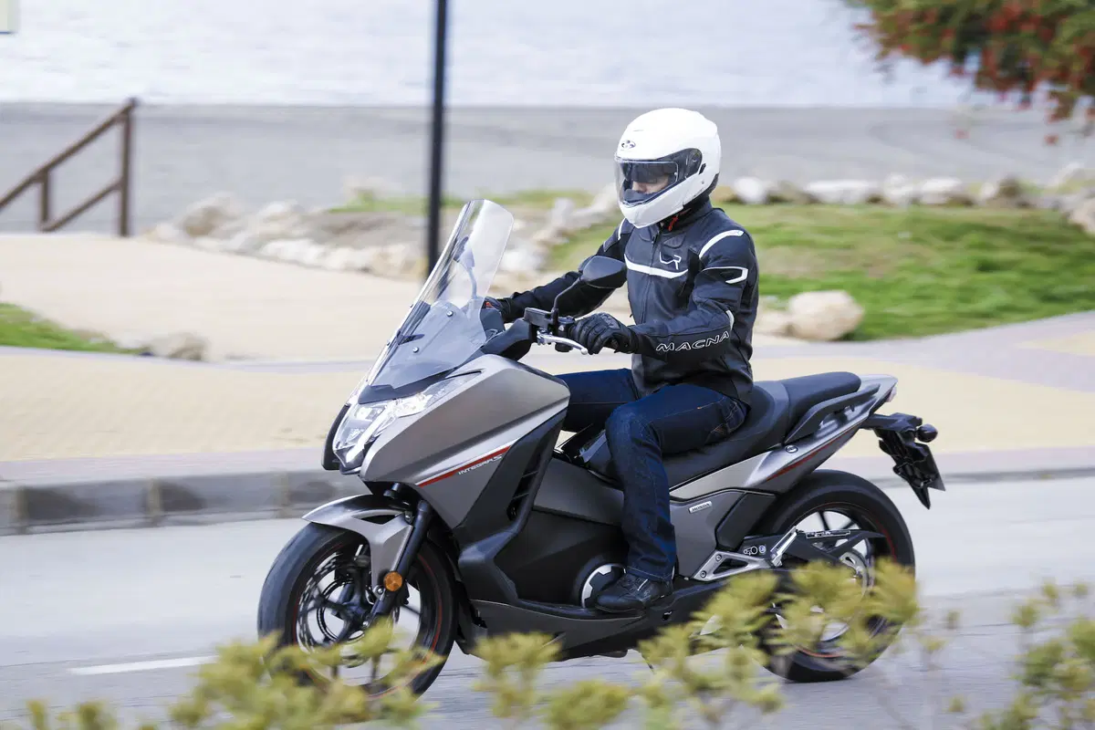 Honda Integra 750 DCT (23)