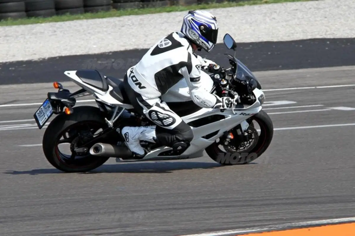 Yamaha YZF-R6 