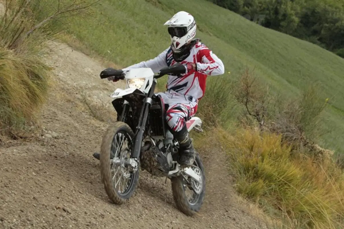 Husqvarna Gamma 2011 Cross/Enduro  (3)