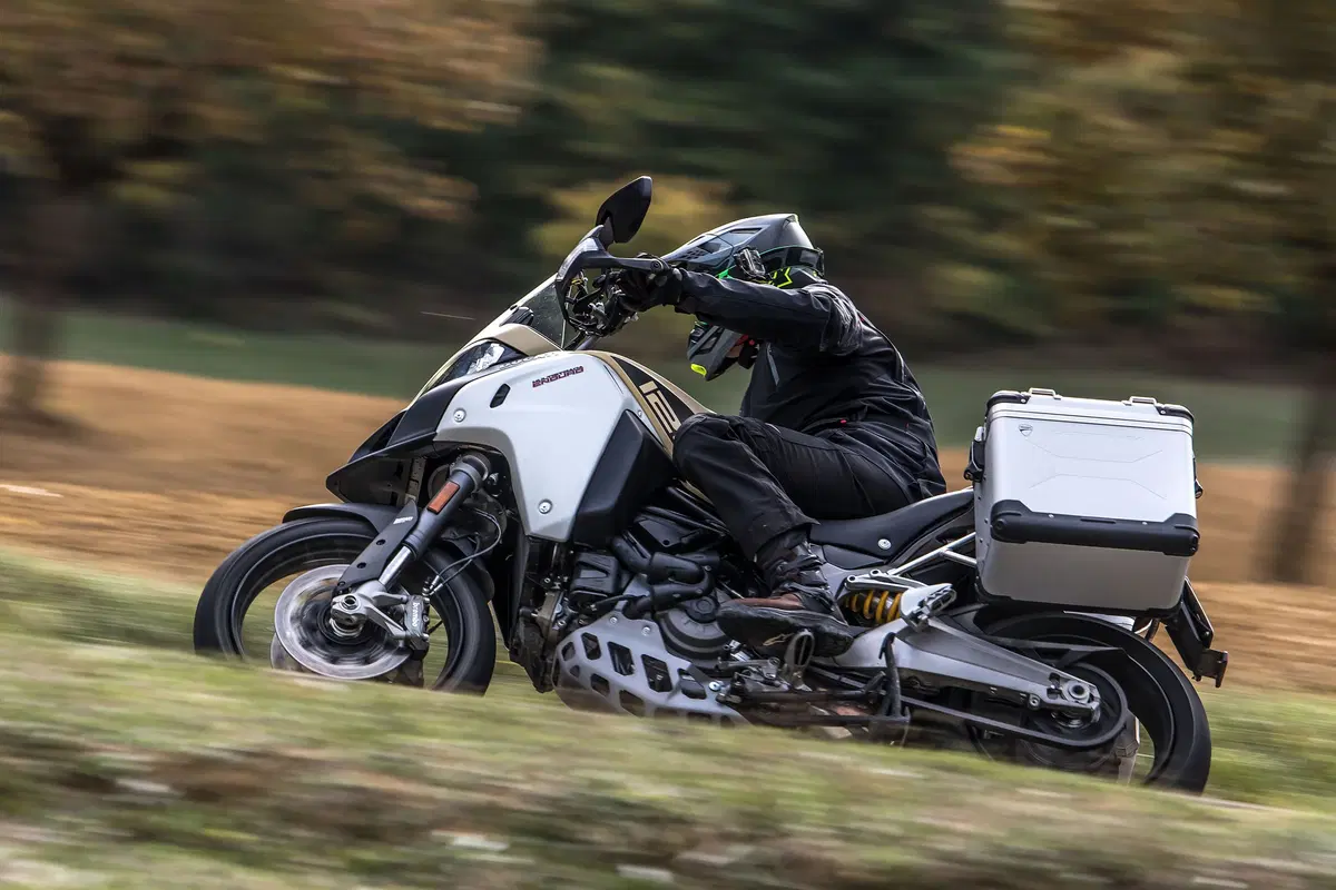 Ducati Multistrada Enduro 1260: test su strada e fuoristrada in Toscana (5)