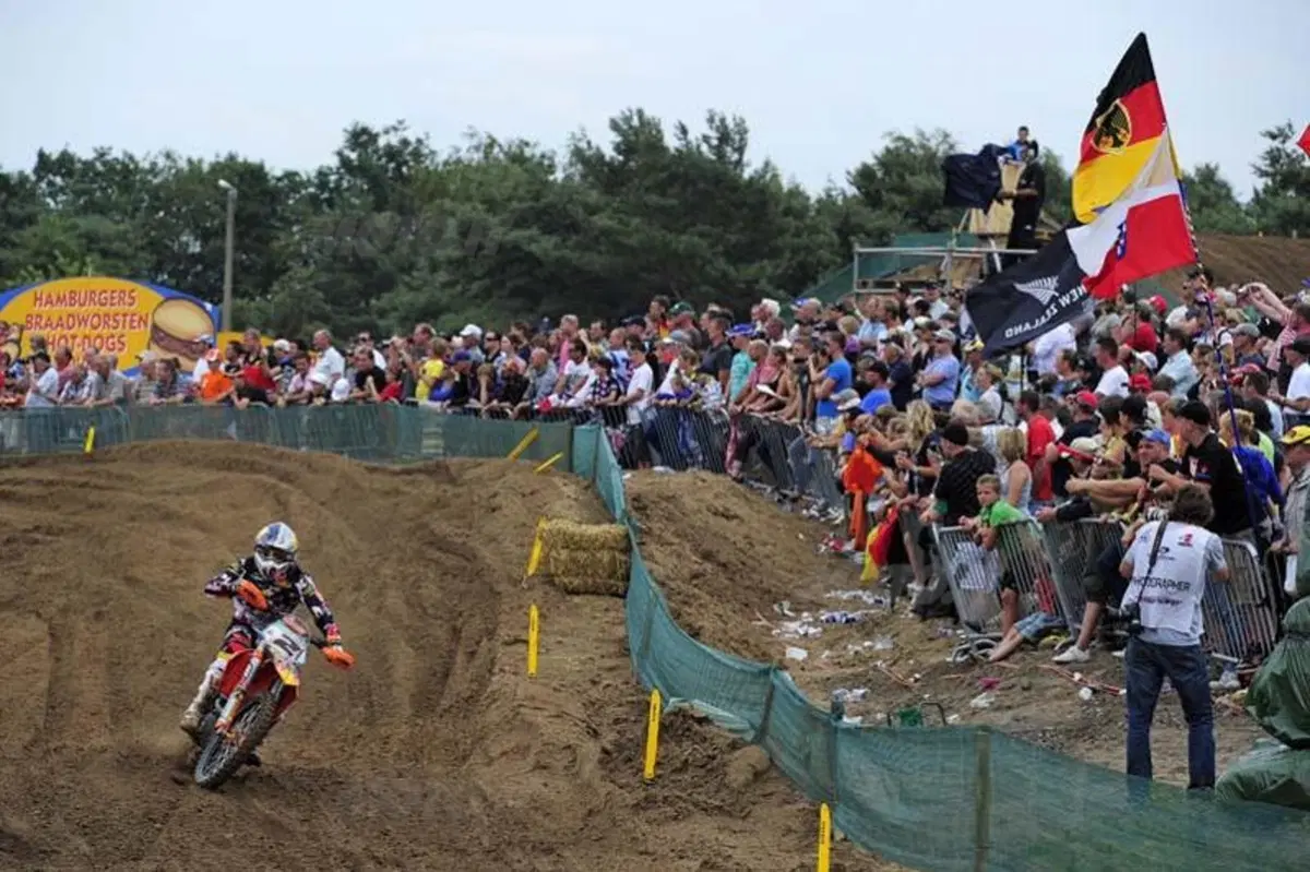 Lommel incorona Cairoli e Roczen (6)