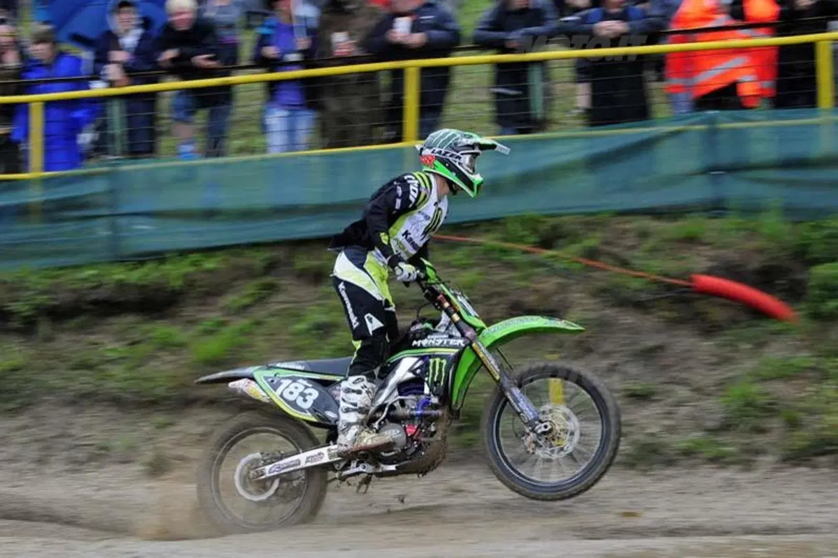 Desalle e Frossard sul fango ceco (3)