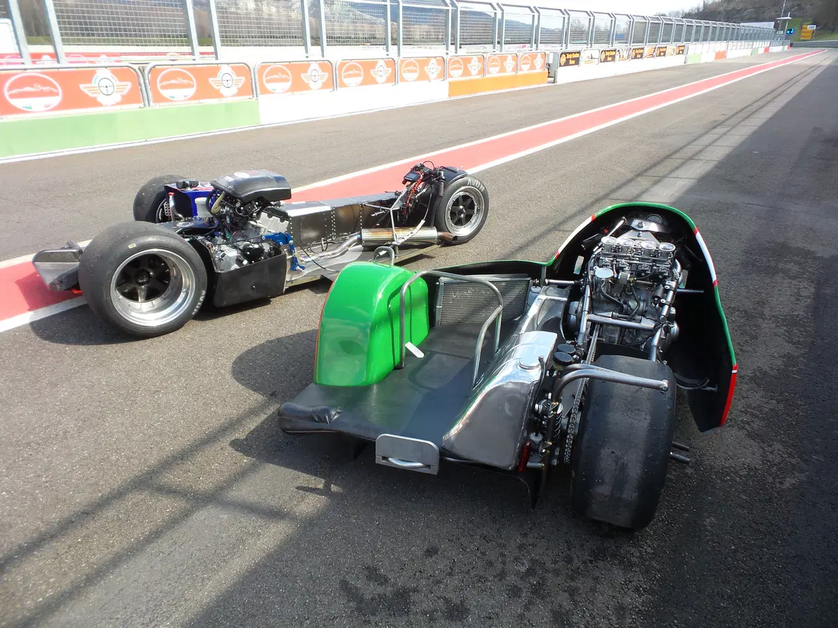 Matrimonio di passione: Sidecar da corsa (9)