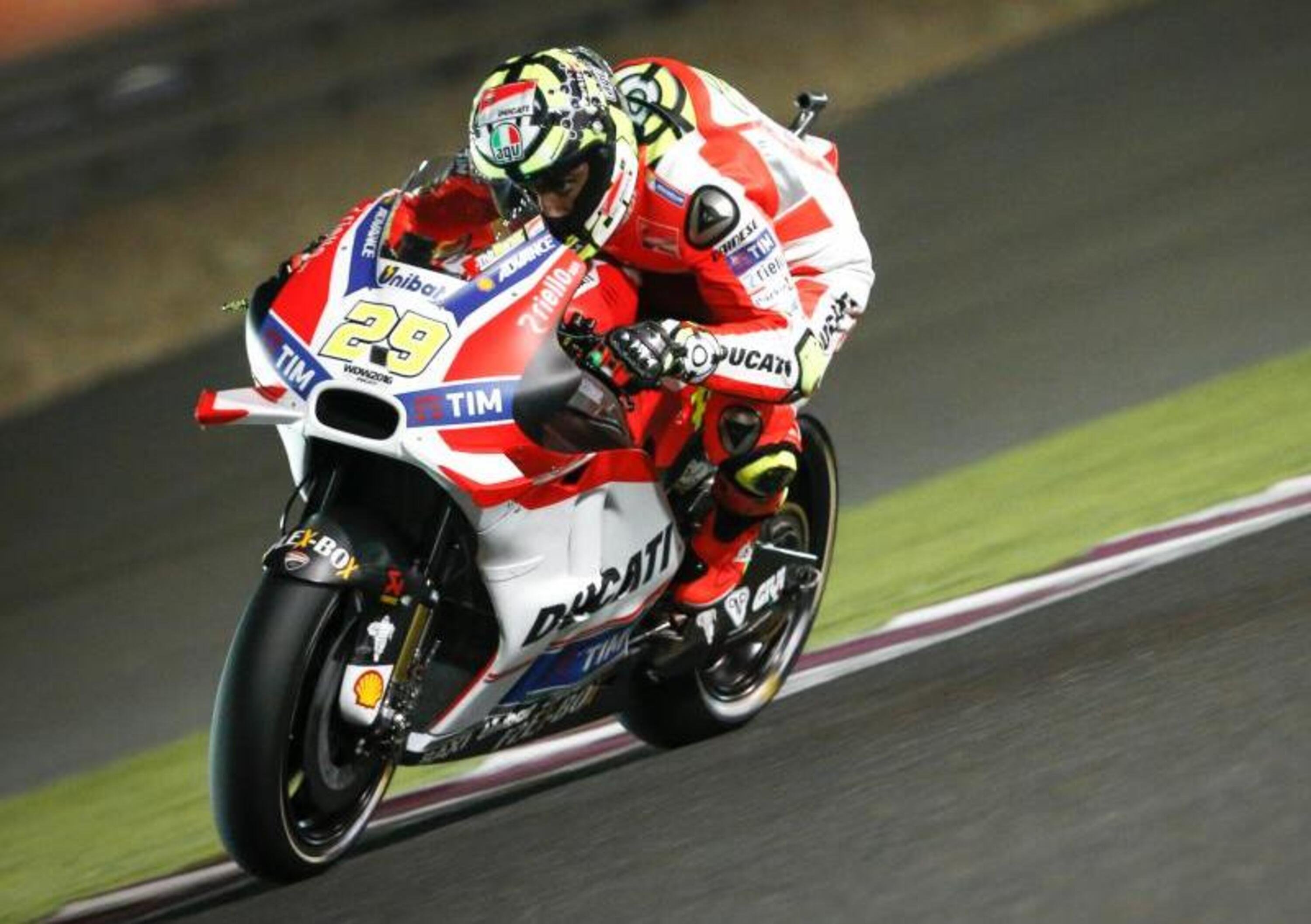 MotoGP 2016. Qatar FP3. Iannone &egrave; il pi&ugrave; veloce