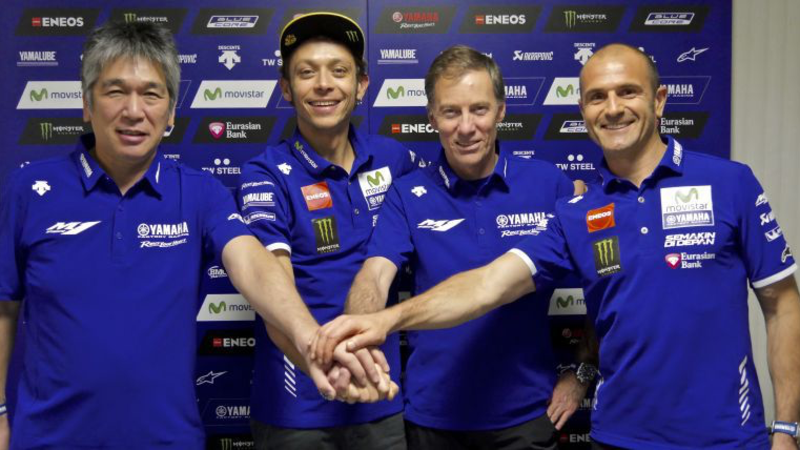 Rossi e Yamaha rinnovano per due anni