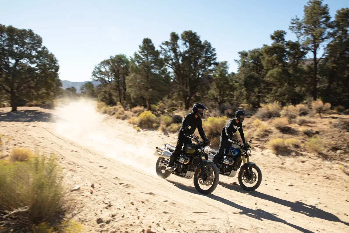 Triumph Scrambler 1200 XC e XE: foto e dati (3)