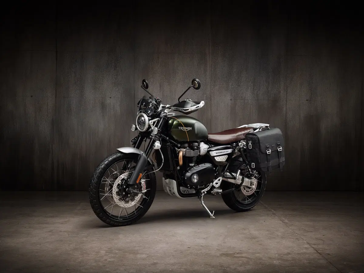 Triumph Scrambler 1200 XC e XE: foto e dati