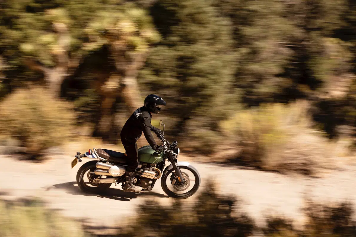 Triumph Scrambler 1200 XC e XE: foto e dati (5)