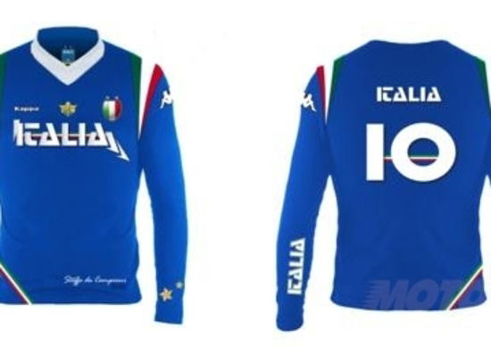 La maglia vincitrice del concorso “Disegna la Maglia Azzurra 2010”