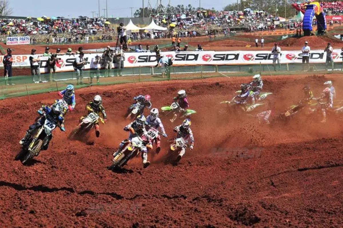 Antonio Cairoli Campione del Mondo MX1 2010! (6)