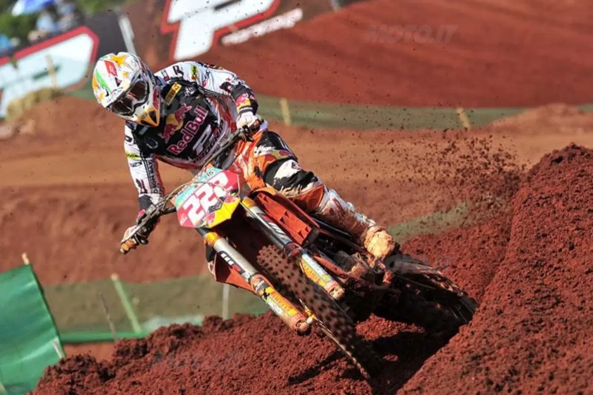 Antonio Cairoli Campione del Mondo MX1 2010! (11)