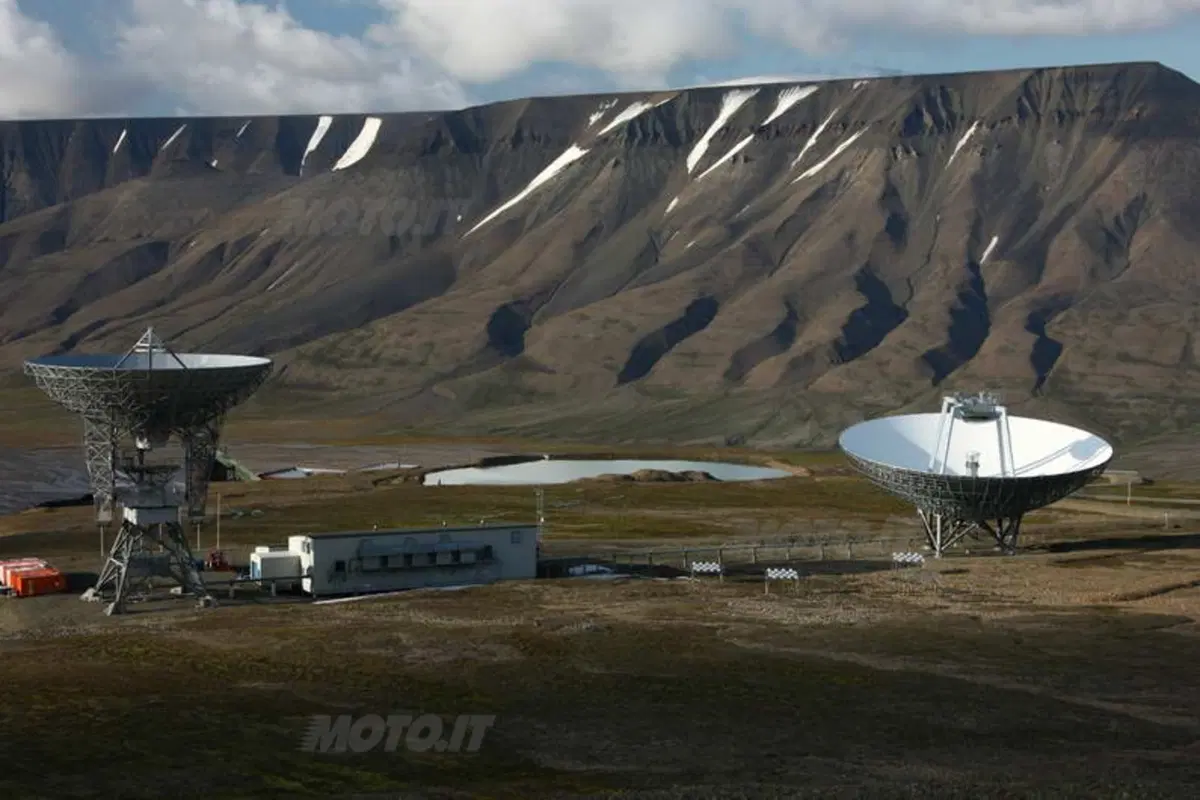 Turismo. Le Isole Svalbard e il Polo Nord (11)