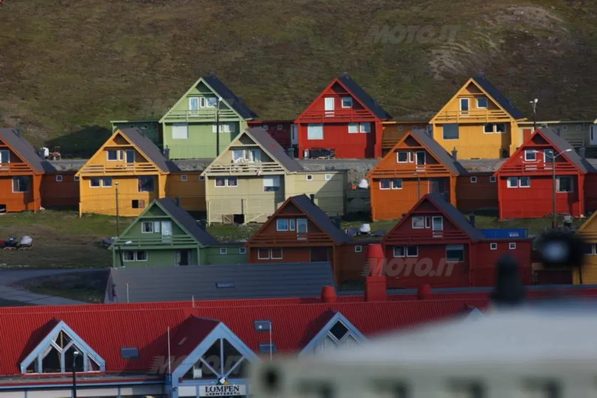 Turismo. Le Isole Svalbard e il Polo Nord (14)