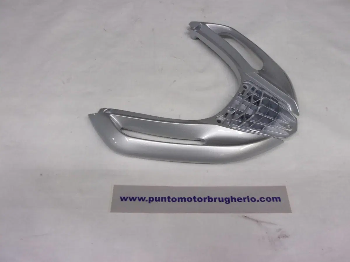 MANIGLIONE POSTERIORE PIAGGIO MP3 YOURBAN (2)