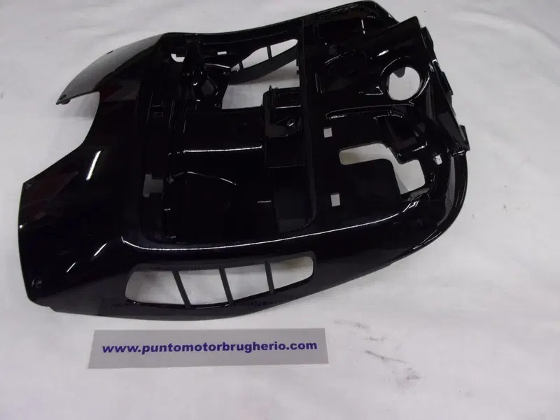 SCUDO INTERNO VESPA GTS (2)