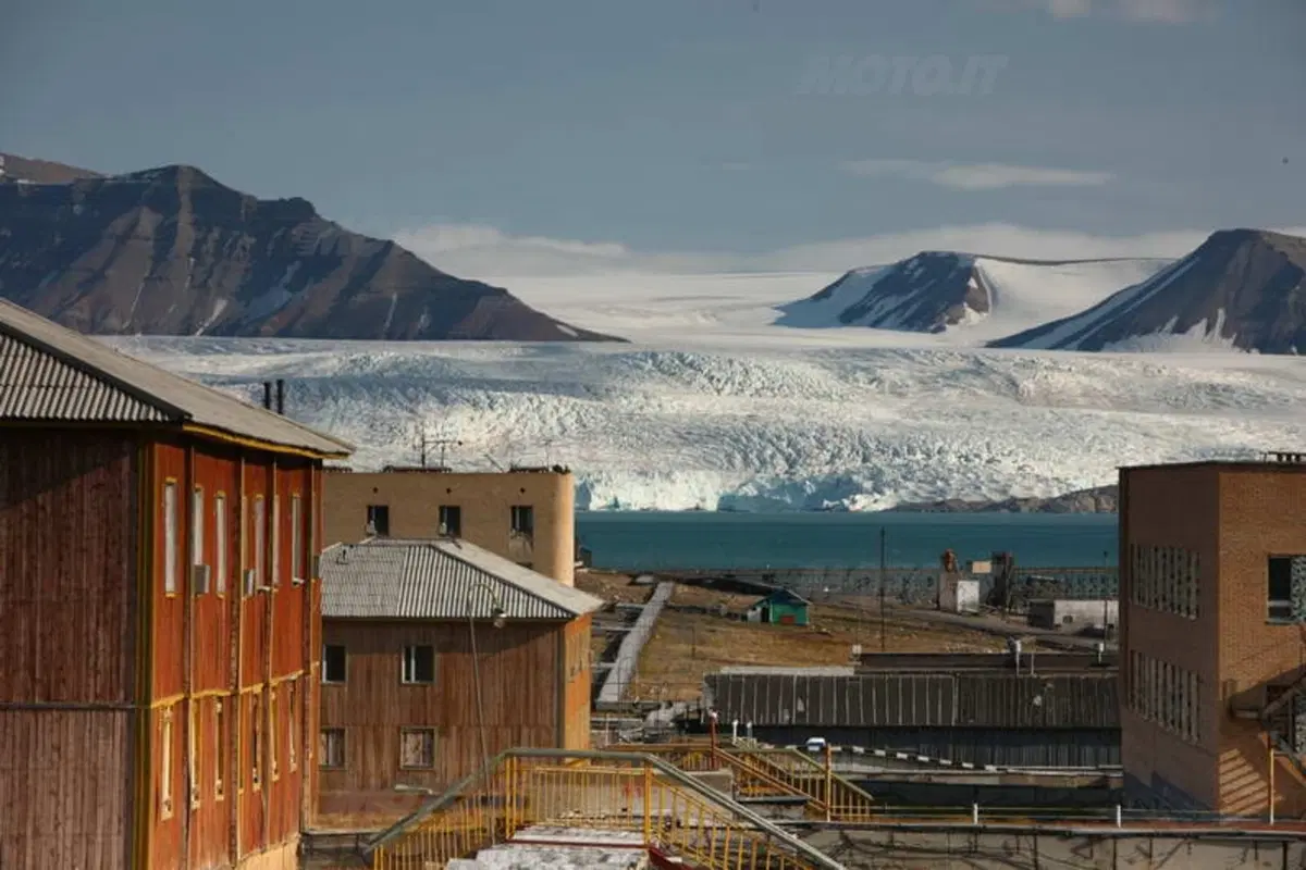 Turismo. Le Isole Svalbard e il Polo Nord (77)
