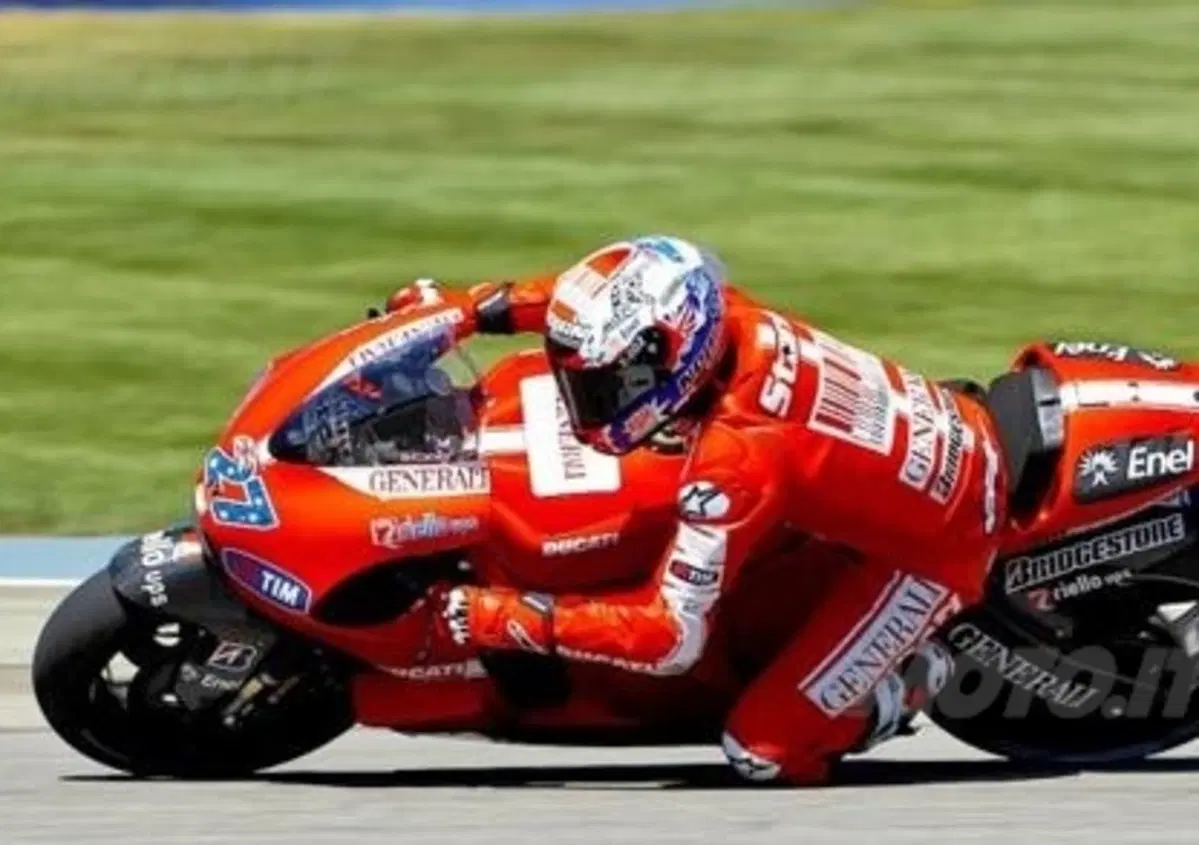 Le prove libere del GP d'Indianapolis. Stoner &egrave; il pi&ugrave; veloce