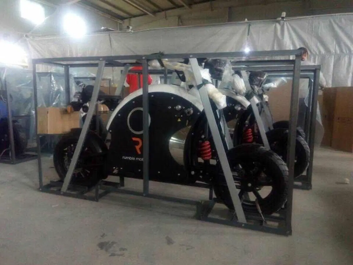 Rumble Motors. La moto elettrica col motore che ruggisce (7)