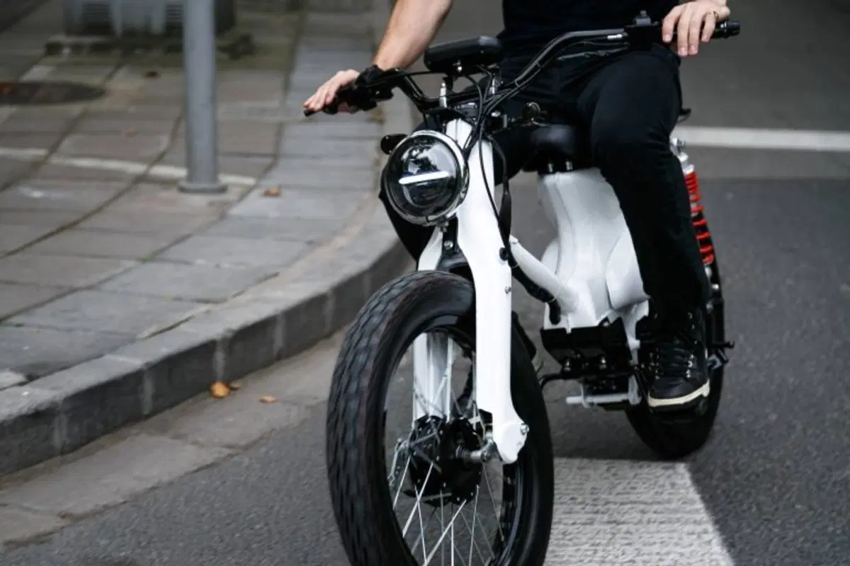 Honda eCub, il kit plug and play per rendere lo scooter di Honda elettrico e green (15)