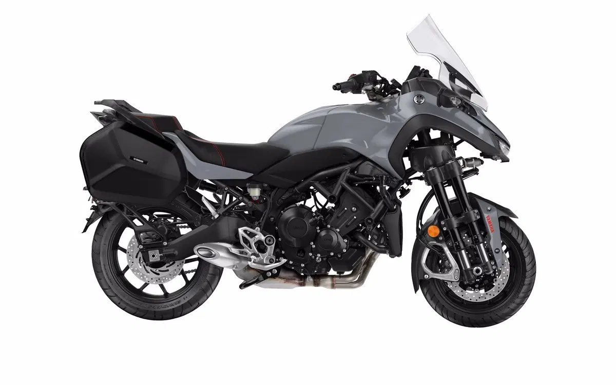 EICMA 2018: Yamaha Niken GT, foto e dati (2)