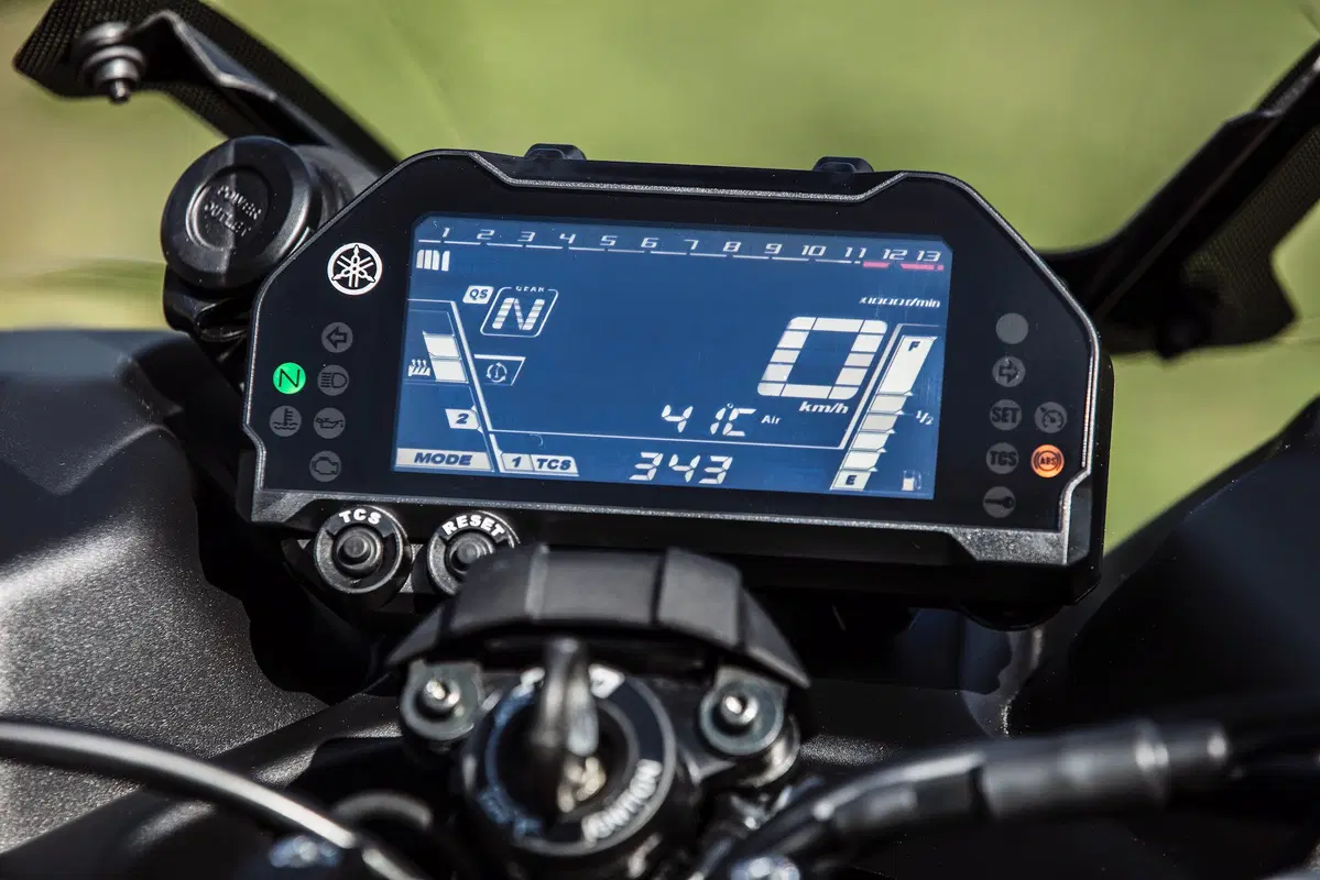 EICMA 2018: Yamaha Niken GT, foto e dati (11)