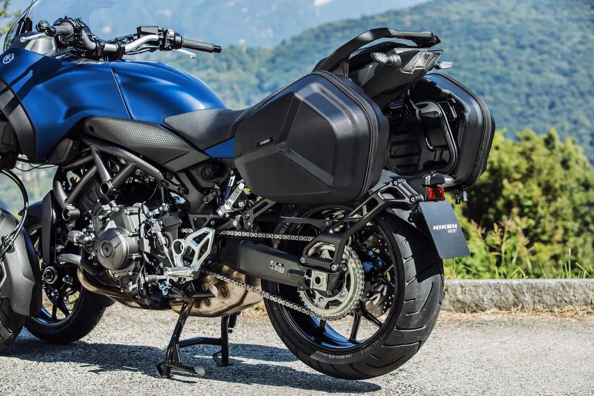 EICMA 2018: Yamaha Niken GT, foto e dati (13)