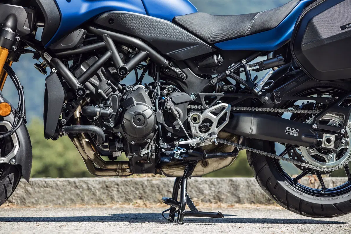 EICMA 2018: Yamaha Niken GT, foto e dati (14)