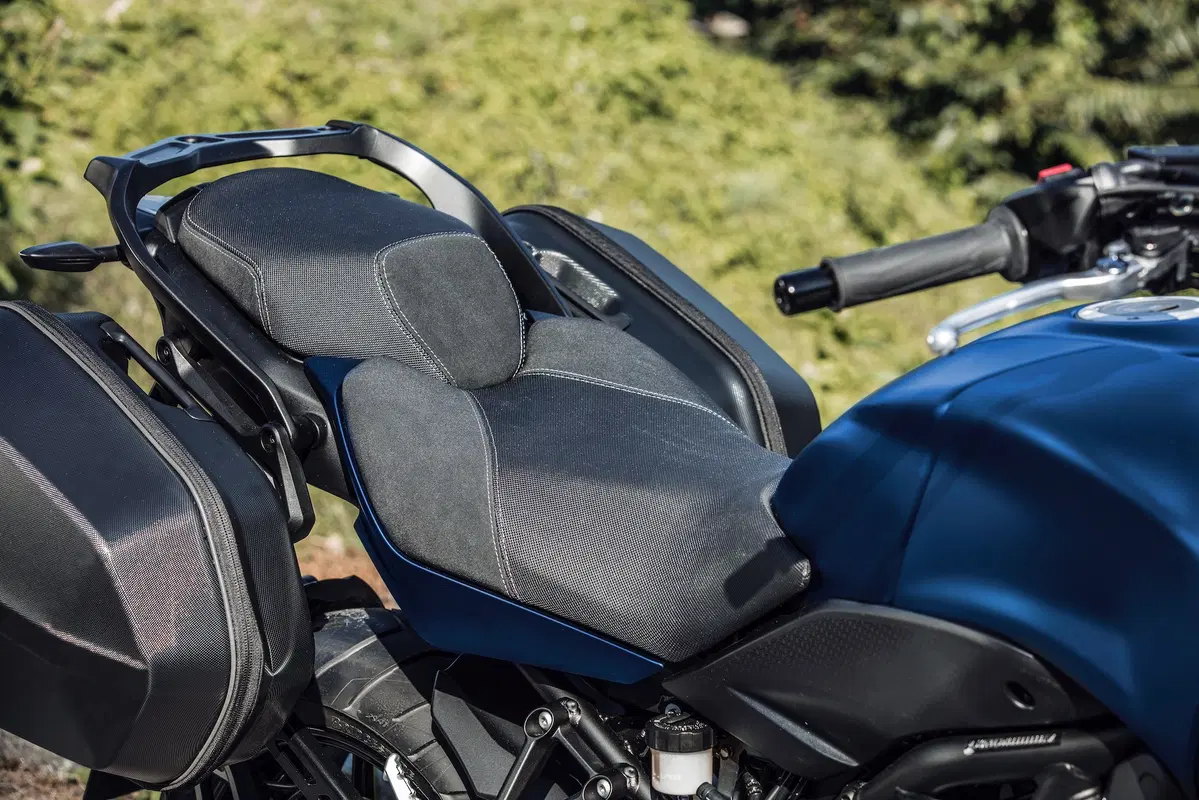 EICMA 2018: Yamaha Niken GT, foto e dati (20)