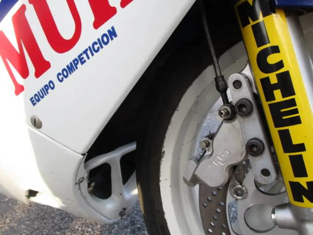 Suzuki GSX R 750 (3)