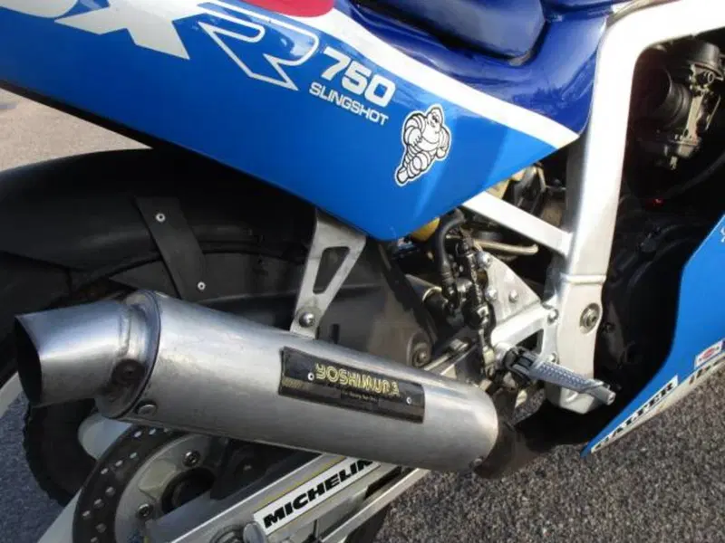 Suzuki GSX R 750 (7)