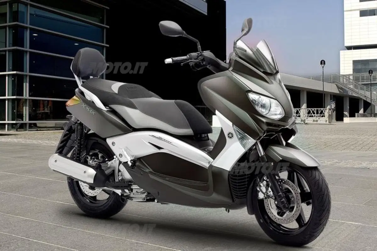 Nuovi Yamaha X-MAX 250 Sport e X-MAX 125/250 ABS (5)