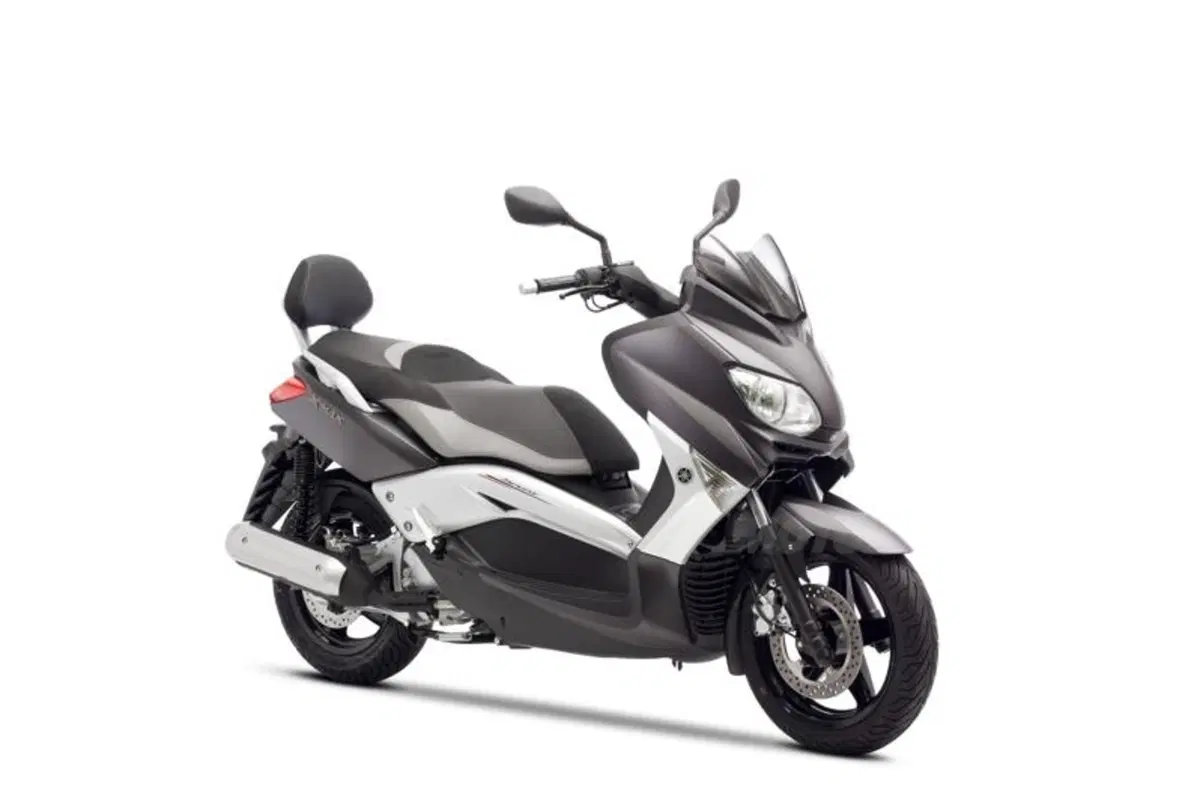 Nuovi Yamaha X-MAX 250 Sport e X-MAX 125/250 ABS (6)