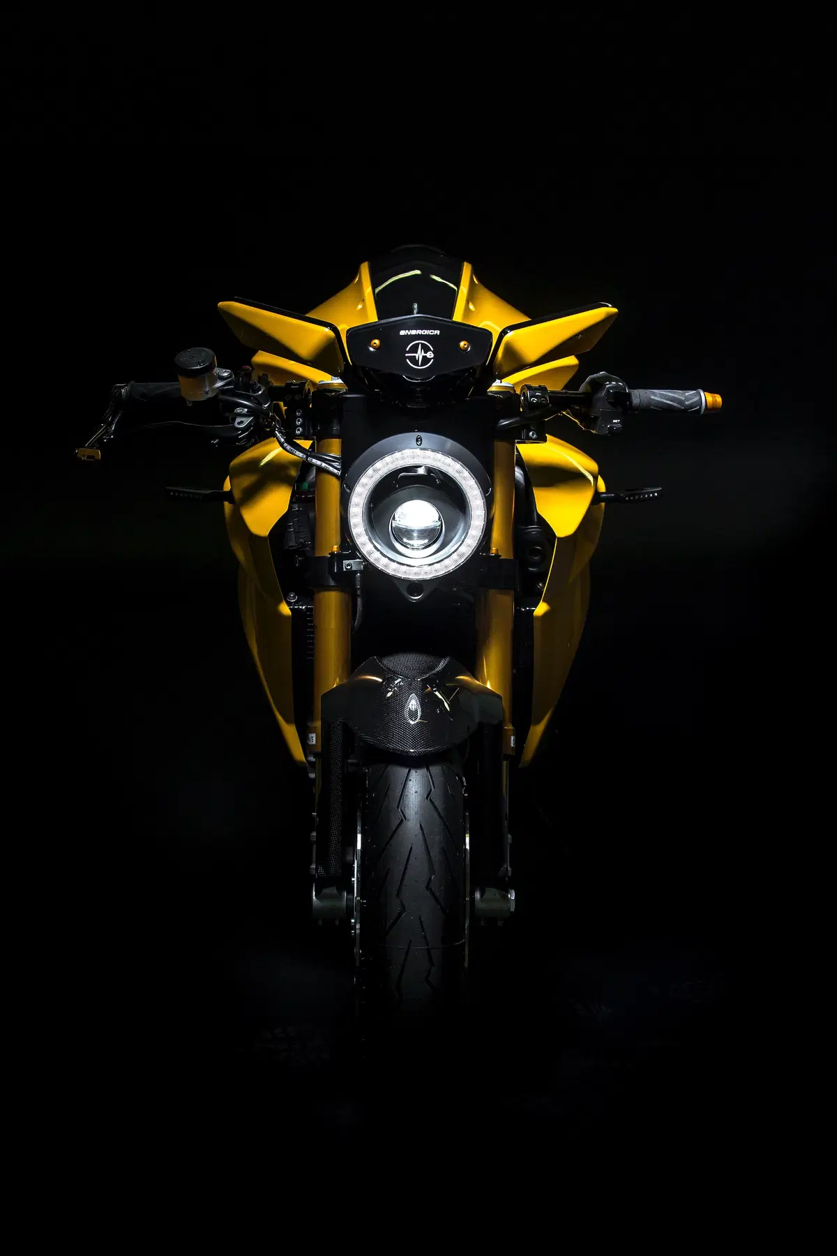 Samsung e Energica lanciano la prima "moto intelligente" con Moto.it (9)