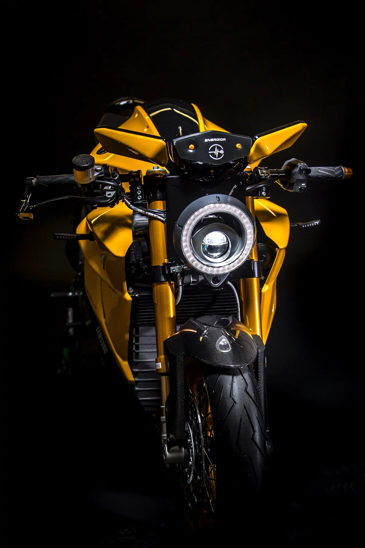Samsung e Energica lanciano la prima "moto intelligente" con Moto.it (10)