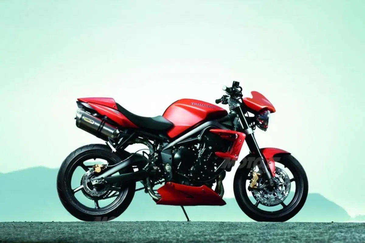 Triumph Street Triple: ancora più ricche (3)