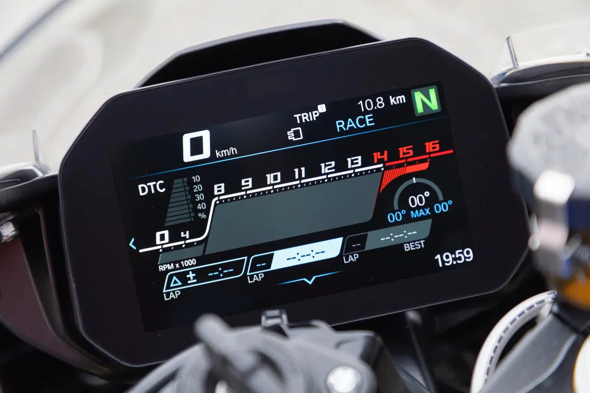 EICMA 2018: BMW S1000RR 2019, foto e dati (3)