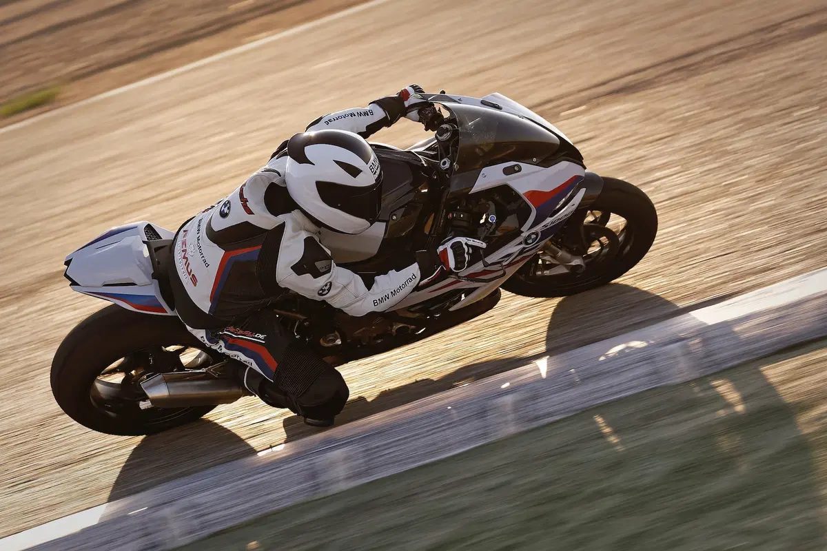 EICMA 2018: BMW S1000RR 2019, foto e dati (12)