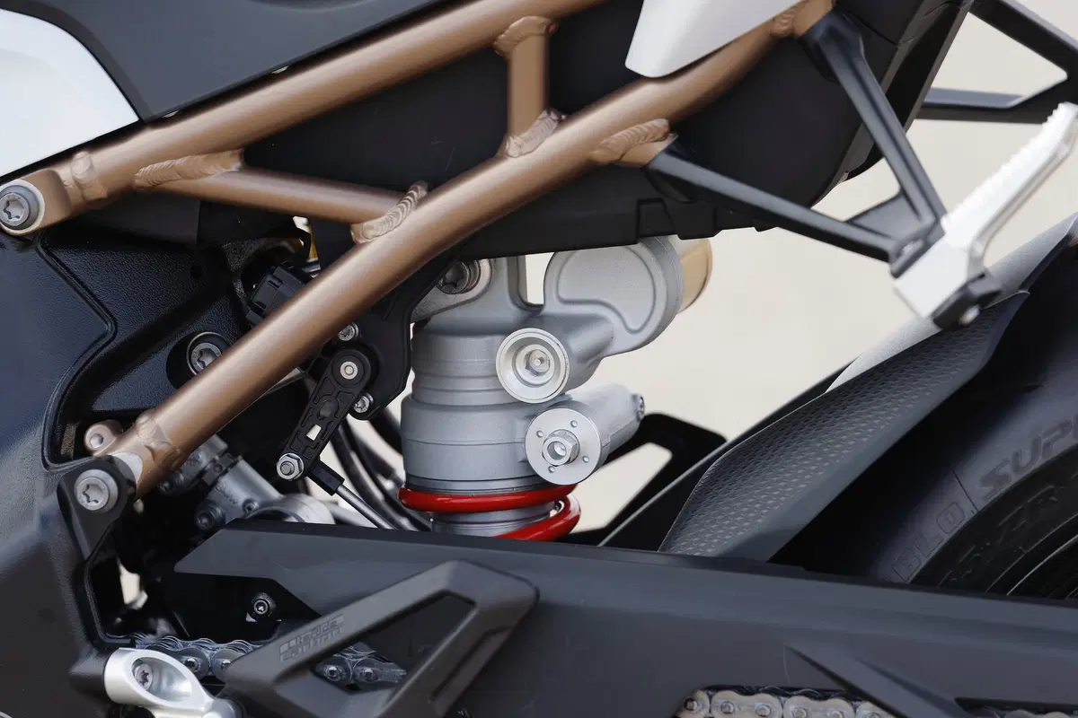 EICMA 2018: BMW S1000RR 2019, foto e dati (36)