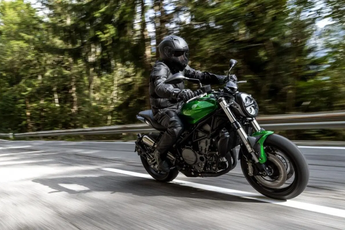 Benelli 752S, ecco la versione in vendita (4)