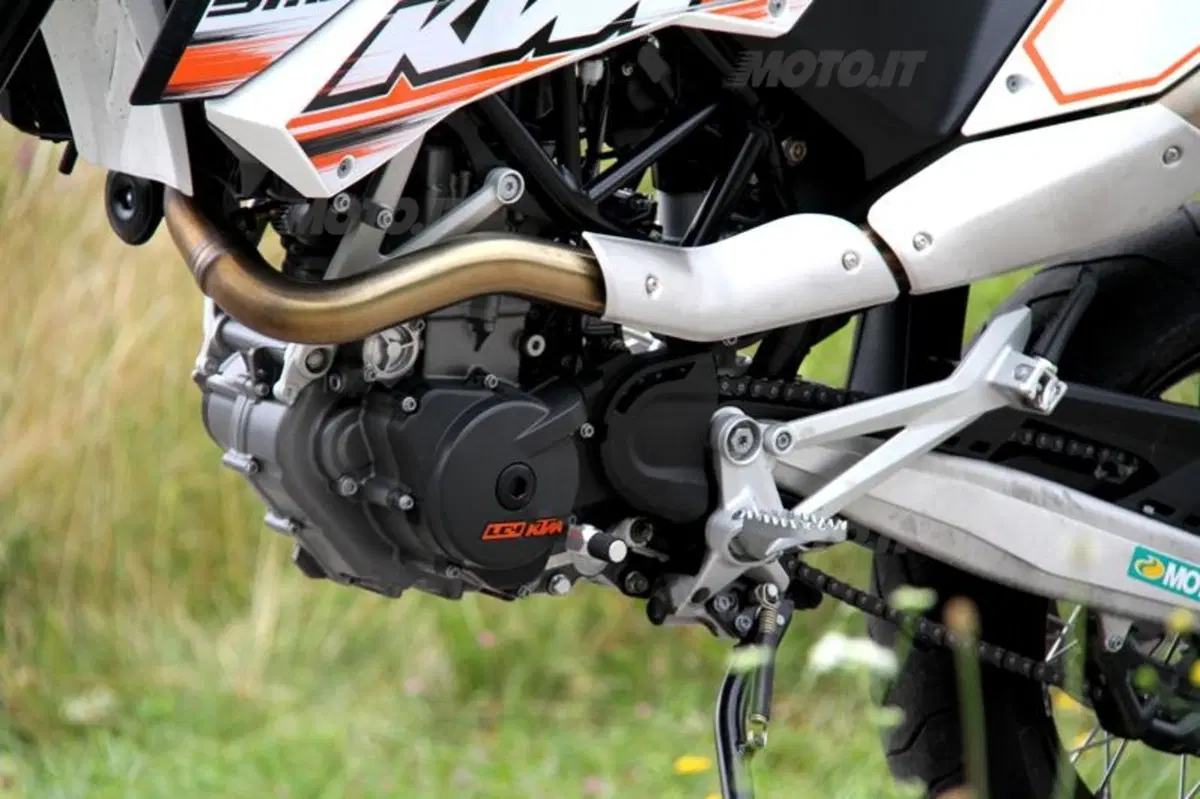 KTM 690 SMC   (12)
