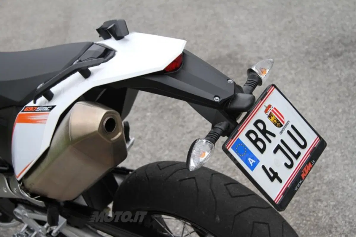 KTM 690 SMC   (19)