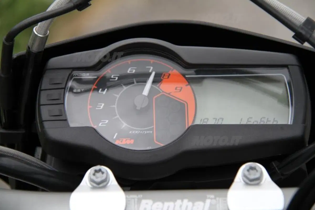 KTM 690 SMC   (21)