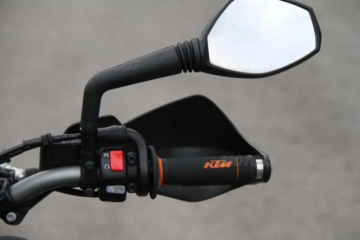 KTM 690 SMC   (22)
